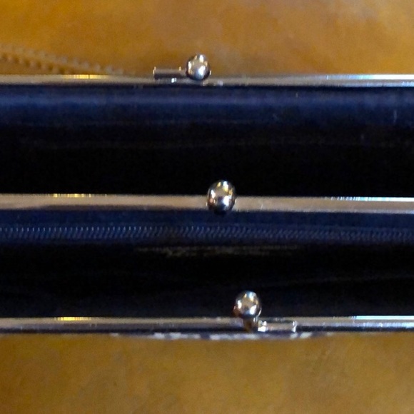 Vera Bradley Twirly Birds Navy Clutch Wallet - Picture 6 of 8